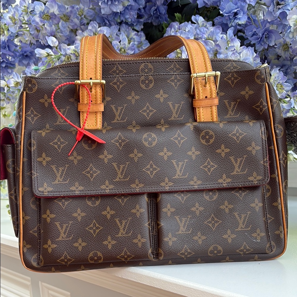 Authentic Louis Vuitton Monogram Multipli-cite Bag